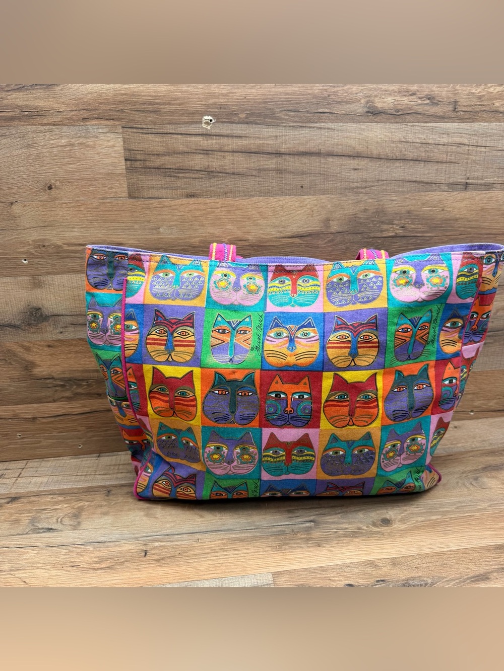 Laurel Burch CAT FACES Handbag
Colorful Cat Print Tote Bag with Pink Straps - Picture 4 of 10